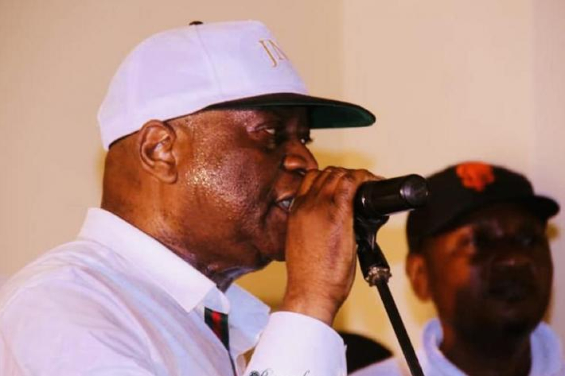 Joseph-Roger Nyoka Longo : un serpent musical très venimeux 