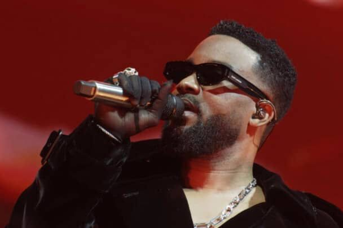 France : Fally Ipupa, victime d’un cambriolage pendant son concert à Paris La Défense Arena