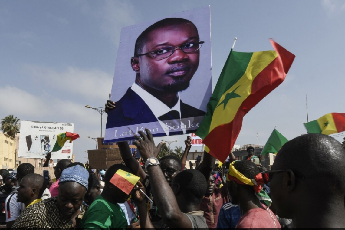 Présidentielle au Sénégal : l’opposant Ousmane Sonko revient dans la course
