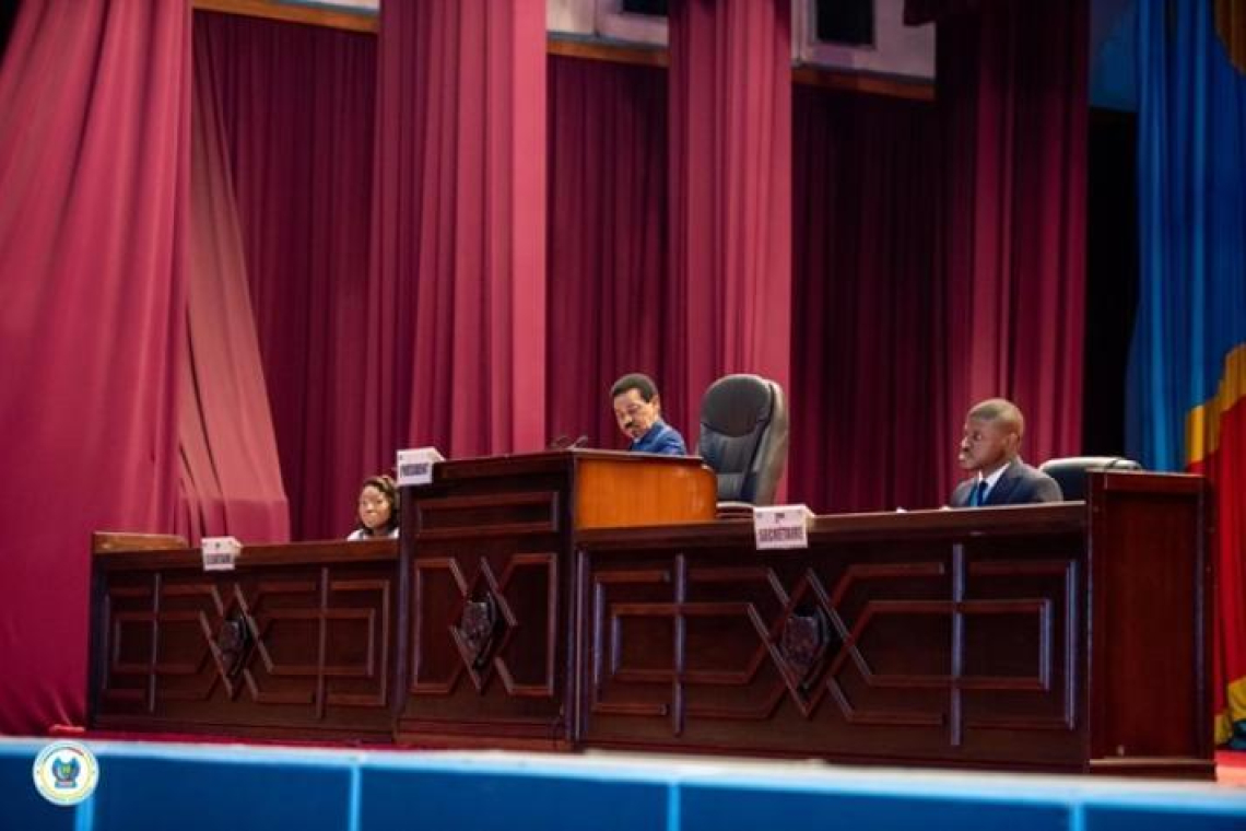 RDC : les membres du bureau de l’Assemblée nationale gagnent 100 millions de dollars américains par an