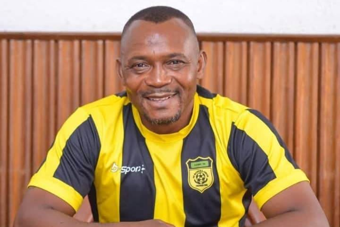 Champions League/CAF: « on est dans ce groupe avec beaucoup d'ambitions pour essayer d'aller en phase suivante » (Papy Kimoto)