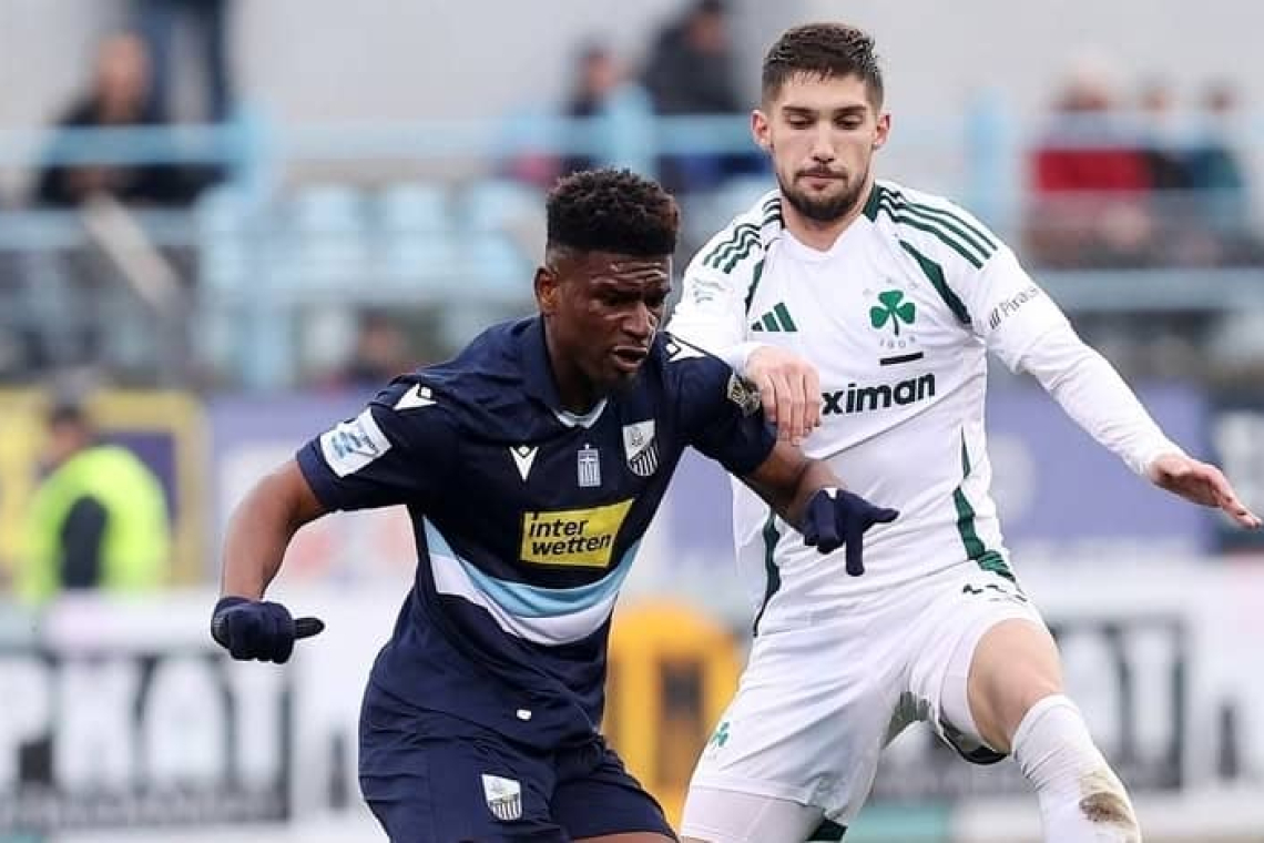 Grèce/D1 : après 22 matchs de disette, Aaron Tshibola et Lamia l'emportent devant le Panathinaikos avec un but du Congolais 