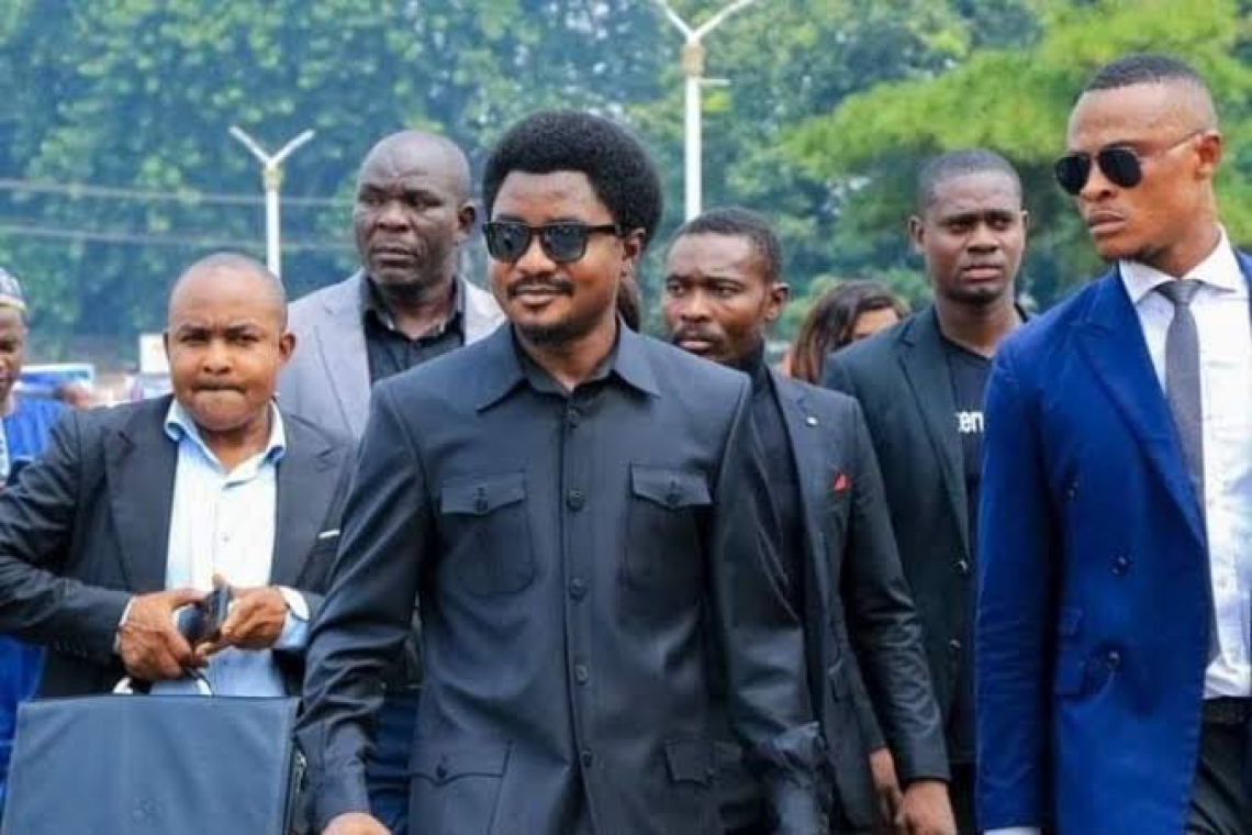 Bras de fer Mutamba-Mvonde : “Un homme d’État ne peut pas défier une autre institution” (Jean-Claude Katende)